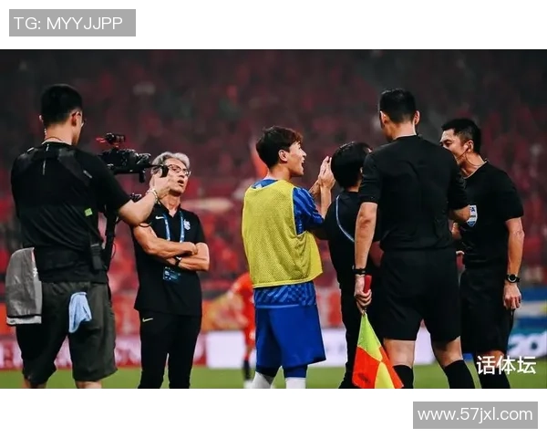 亚冠名额恐缩水,中超战绩滑坡遭澳超逆袭,球迷直言不如抛弃